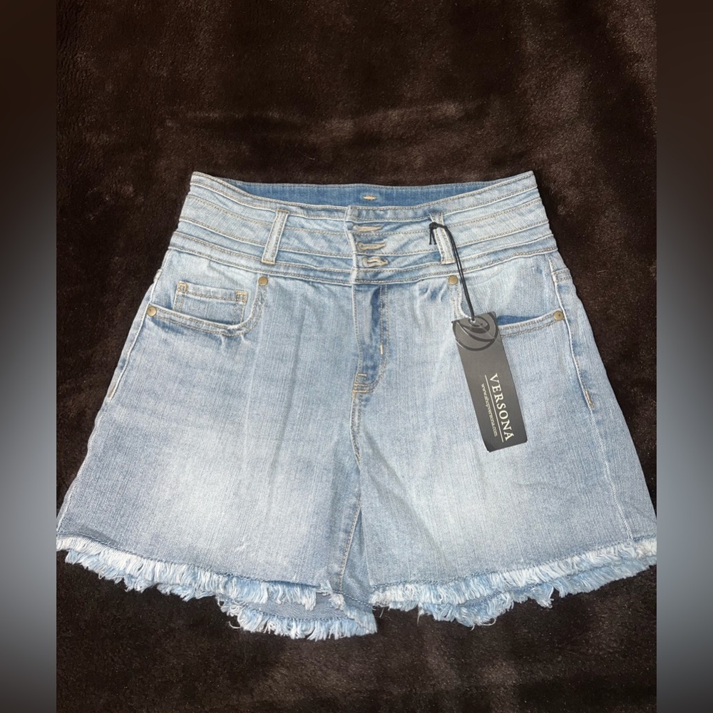 Versona shorts